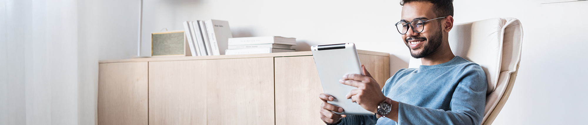 High-Income Consumers’ Financial Sentiment Reaches New Peak; Facebook Slumps in Social Commerce: US Consumer Survey Insights